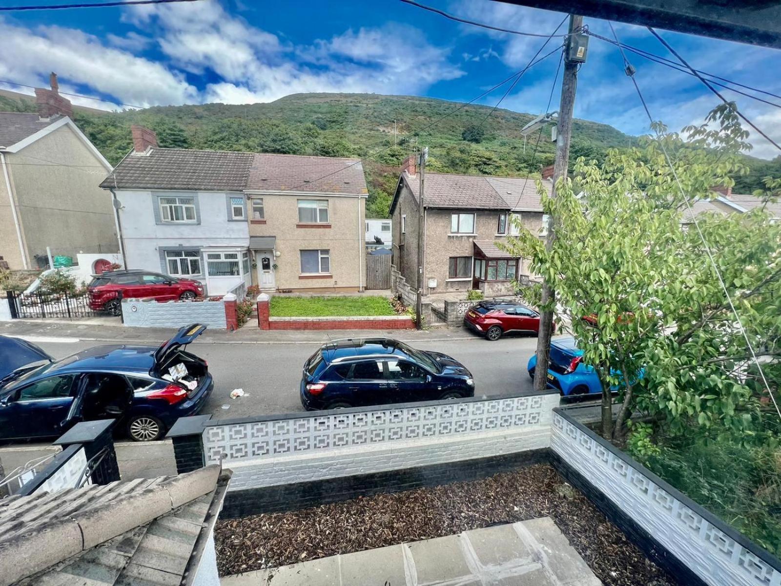 Executive 3 Bedroom Port Talbot Town Centre Margam Sleeps 7 外观 照片